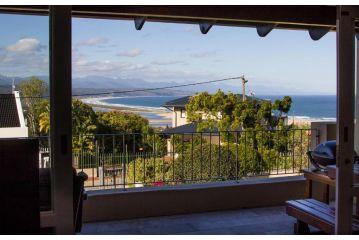 Mountain and Sea View Getaway Apartment, Plettenberg Bay - 4