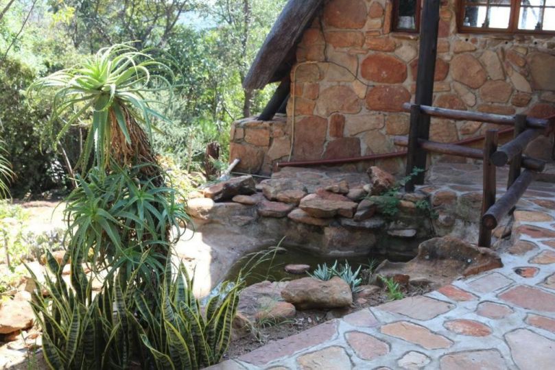 Mountain Haven Hideaway Chalet, Buffelspoort - imaginea 18