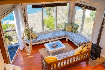 Mountain King - best ocean and whale views! Lofty in summer and cozy in winter Guest house, Cape Town - 4