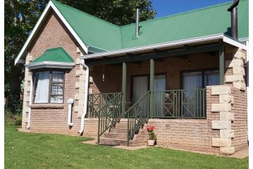 Clarens Mountain Sage Cottage Chalet, Clarens - 3