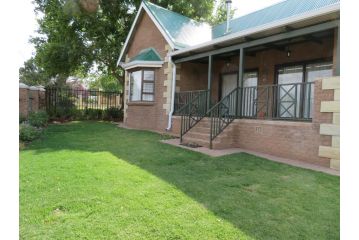 Clarens Mountain Sage Cottage Chalet, Clarens - 5