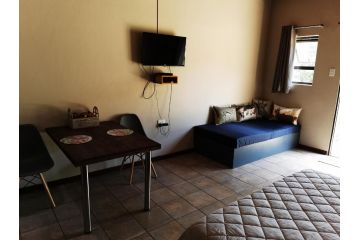Mountain Valley Stay - UNIT 4 Apartment, Nelspruit - 5