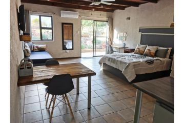 Mountain Valley Stay - Unit 5 Apartment, Nelspruit - 3