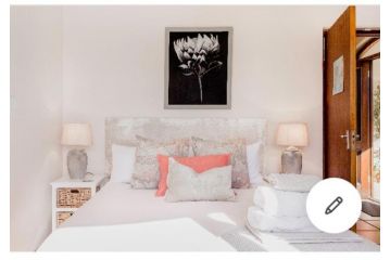 Mountain Peaks Guest house, Hout Bay - 3