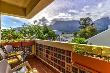 Mountain Views- Family Home, balcony, views! Apartment, Cape Town - 2