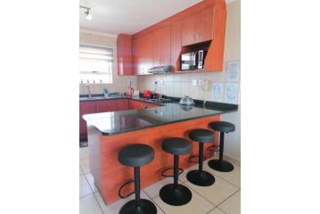Muizenberg Mountain View Apartment, Cape Town - 5