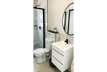 Munyaka Waterfall: Executive Apartment, Midrand - 5