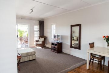 Nahoon Beach Villas Self Catering Apartments Villa, East London - 5