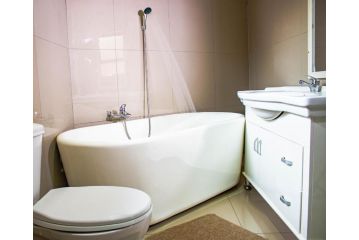 Nanisto Bush Lodge Hotel, Marloth Park - 4