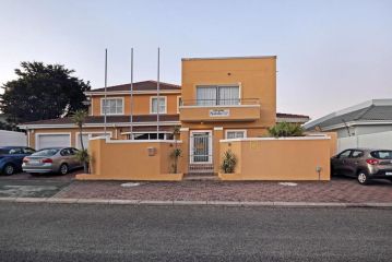 Natalie Guesthouse Guest house, Bloubergstrand - 2