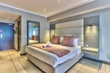 Neat, cozy, central home base for corporate traveller Apartment, Cape Town - 1