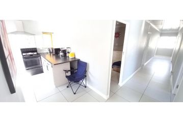 Neo&ruks bnb guest houses Guest house, Cape Town - 3
