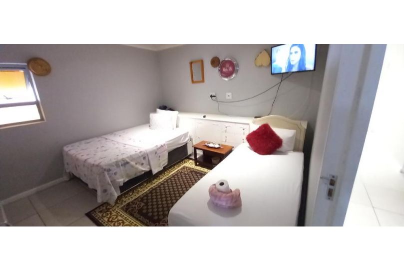 Neo&ruks comfortable rooms Maitland Guest house, Cape Town - imaginea 6