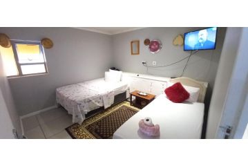 Neo&ruks comfortable rooms Maitland Guest house, Cape Town - 2