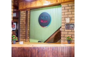 Neon moon Guest house, Welkom - 1