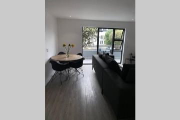 New cool flat in Cape Town City Bowl (Zonnebloem) Apartment, Cape Town - 5
