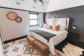 Cozy one-bedroom in the heart of Sea Point Apartment, Cape Town - 1
