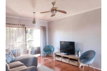 Newly Renovated 2 bed Apartment - Kingston Estate Apartment, Ballito - 1