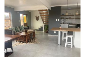 Spacious Fully equipped apartment Villa, Mossel Bay - 2