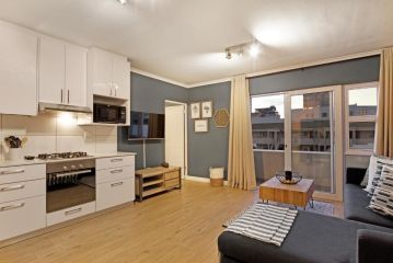 Nirvana 5 by HostAgents Apartment, Cape Town - 4