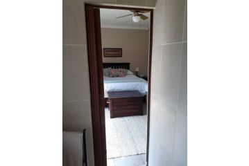 No 7 en-suite accommodation Apartment, Bloemfontein - 3