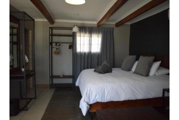 Nooitgedacht Town Lodge Guest house, Colesberg - 5