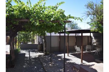 Nooitgedacht Town Lodge Guest house, Colesberg - 2