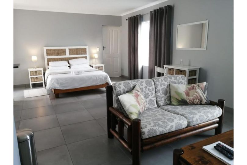 Northern Vine Guesthouse & Selfcatering Guest house, Brackenfell - imaginea 20