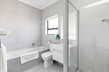 Nova Luxury Suites Craigavon Apartment, Sandton - 3