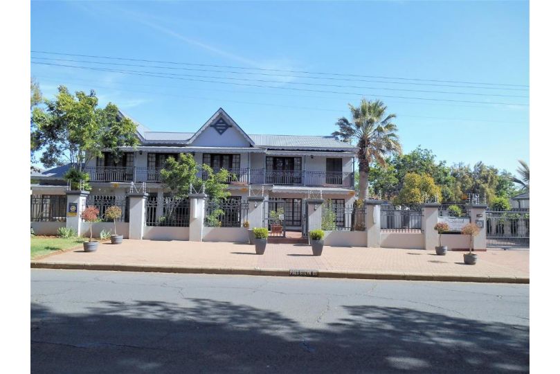 Oakwood Lodge Guest house, Bloemfontein - imaginea 2