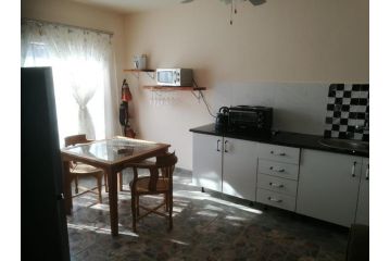 Oasis in the Wild @Marloth Apartment, Marloth Park - 4