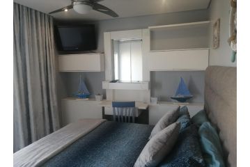 Ocean room @ 66 Fynbos Guest house, Mossel Bay - 4