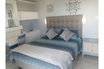 Ocean room @ 66 Fynbos Guest house, Mossel Bay - 1