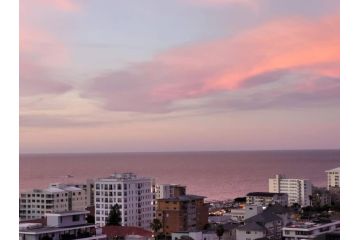 Ocean View and Modern Townhouse. Guest house, Cape Town - 1