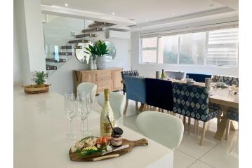 Escape to a Luxurious, Oceanfront Penthouse Apartment, Umdloti - 5