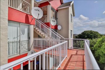 Ocean Views in Dolphin Bay Apartment, Jeffreys Bay - 4