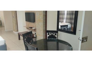 oceanic breeze Apartment, Durban - 1