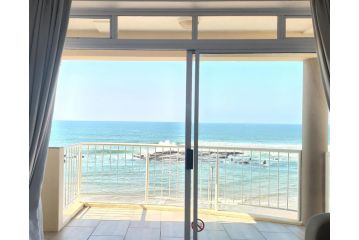 Oceanâ€™s Edge Apartment, Umdloti - 1