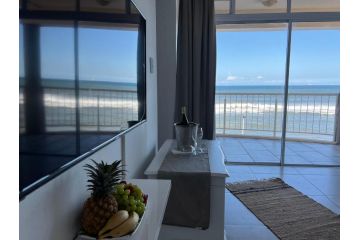 Oceanâ€™s Edge Apartment, Umdloti - 3