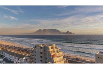Oceanview Holiday Accommodation Apartment, Bloubergstrand - 5