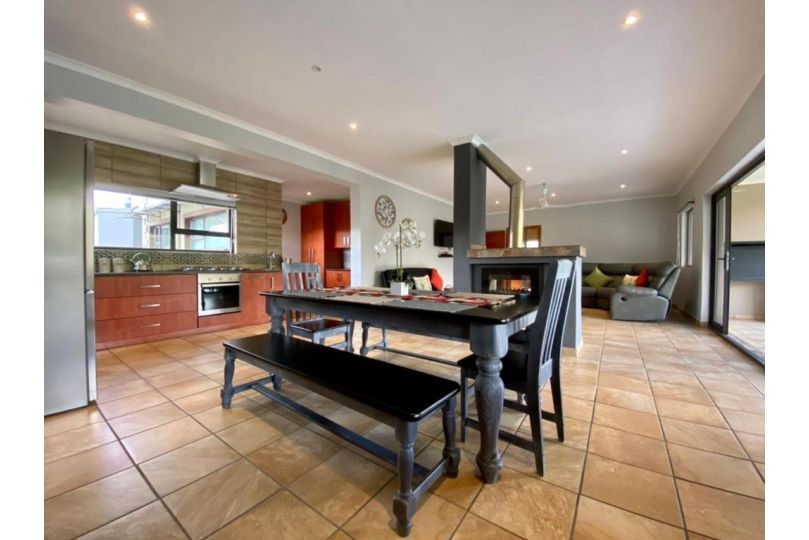 Odendaal's Ridge Apartment, Clarens - imaginea 7