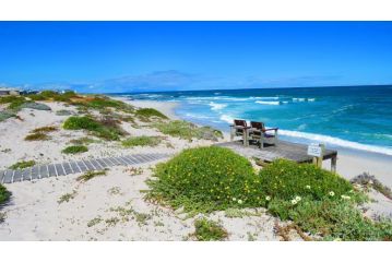 On The Beach Apartments Apartment, Yzerfontein - 1