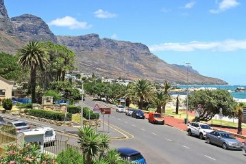 On the Beach in Campsbay Apartment, Cape Town - 1