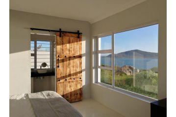 On the Lagoon Guest house, Langebaan - 1