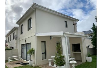Onrus Family Holiday Home Guest house, Hermanus - 2