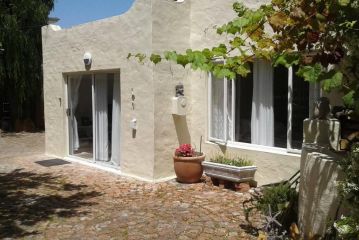 Onrus Garden Cottage, Sunny and Spacious Guest house, Hermanus - 2