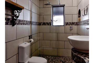 Onze Uitsight Cottage Apartment, St Helena Bay - 5