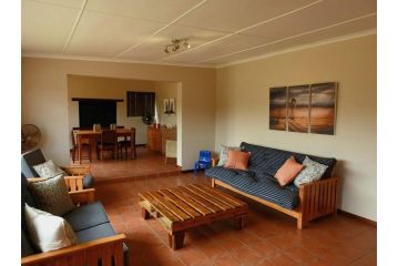 Oorvloed Guesthouse Guest house, Swellendam - 2