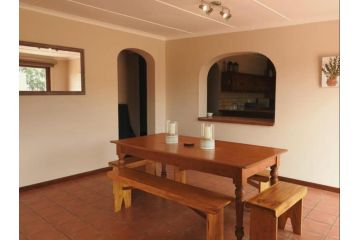 Oorvloed Guesthouse Guest house, Swellendam - 4