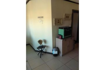 Oppidam Self Catering Unit Guest house, Clanwilliam - 4